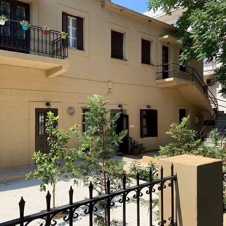 Sperveri Della Regina Villa Rhodes City